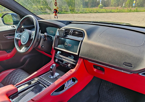 Jaguar F-Pace cena 389998 przebieg: 50000, rok produkcji 2020 z Katowice małe 407